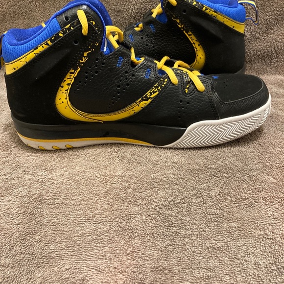 Nike Air Jordan Sneaker Womens 8.5 - Picture 2 of 6